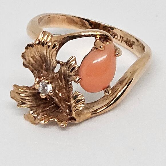 Art Nouveau Era 10K Yellow Gold Coral and White Sapphire Ring Size 6.5 - Picture 1 of 8